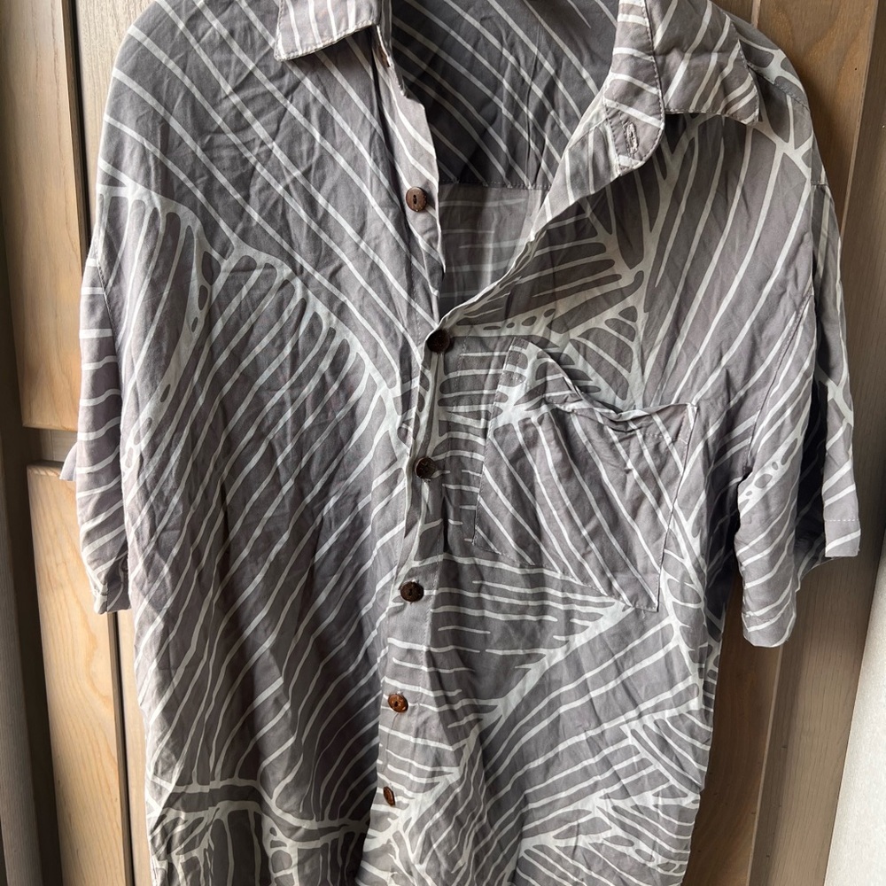 Kamea Designs Stylish Gray Patterned Men's Shirt Size M